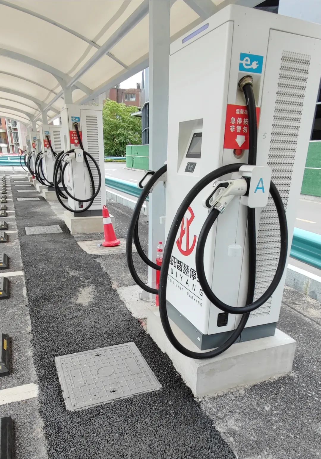 ABB Electric Mobility Helps Guiyang Smart Parking Solve Charging Challenges