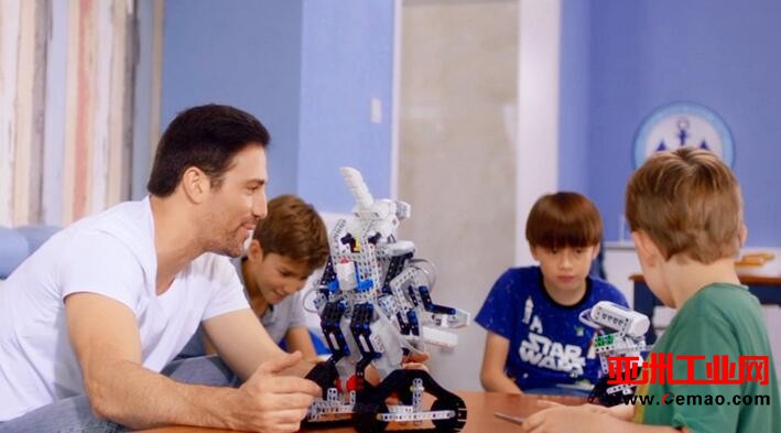 partnerX: Creating a New World of Robot Education